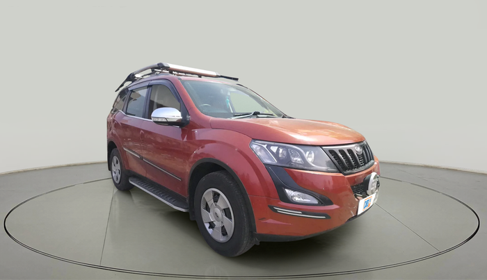2018 Mahindra XUV500 W6, Diesel, Manual, 57,950 km, exterior