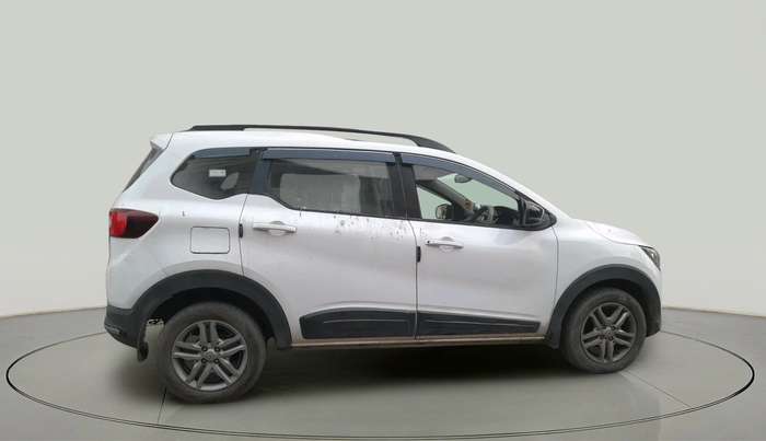 2022 Renault TRIBER RXZ, Petrol, Manual, 17,532 km, exterior