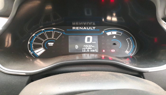 2022 Renault TRIBER RXZ, Petrol, Manual, 17,532 km, interior