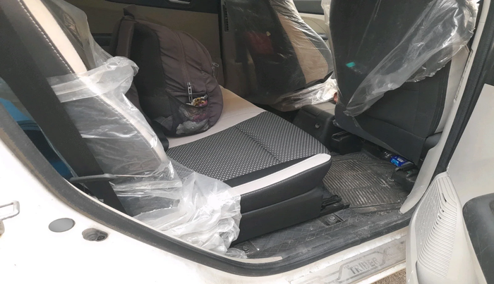 2022 Renault TRIBER RXZ, Petrol, Manual, 17,532 km, interior