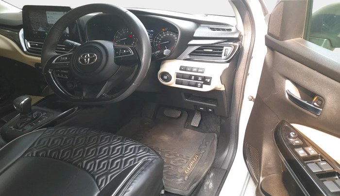 2024 Toyota Glanza V AMT, Petrol, Automatic, 12,943 km, interior