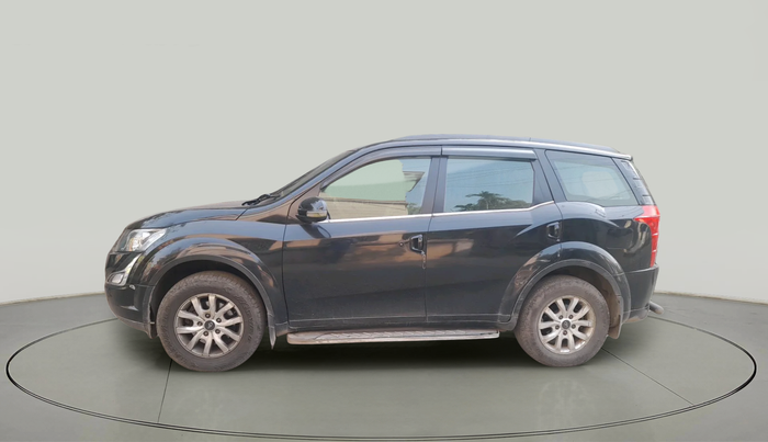 2015 Mahindra XUV500 W10, Diesel, Manual, 83,621 km, exterior