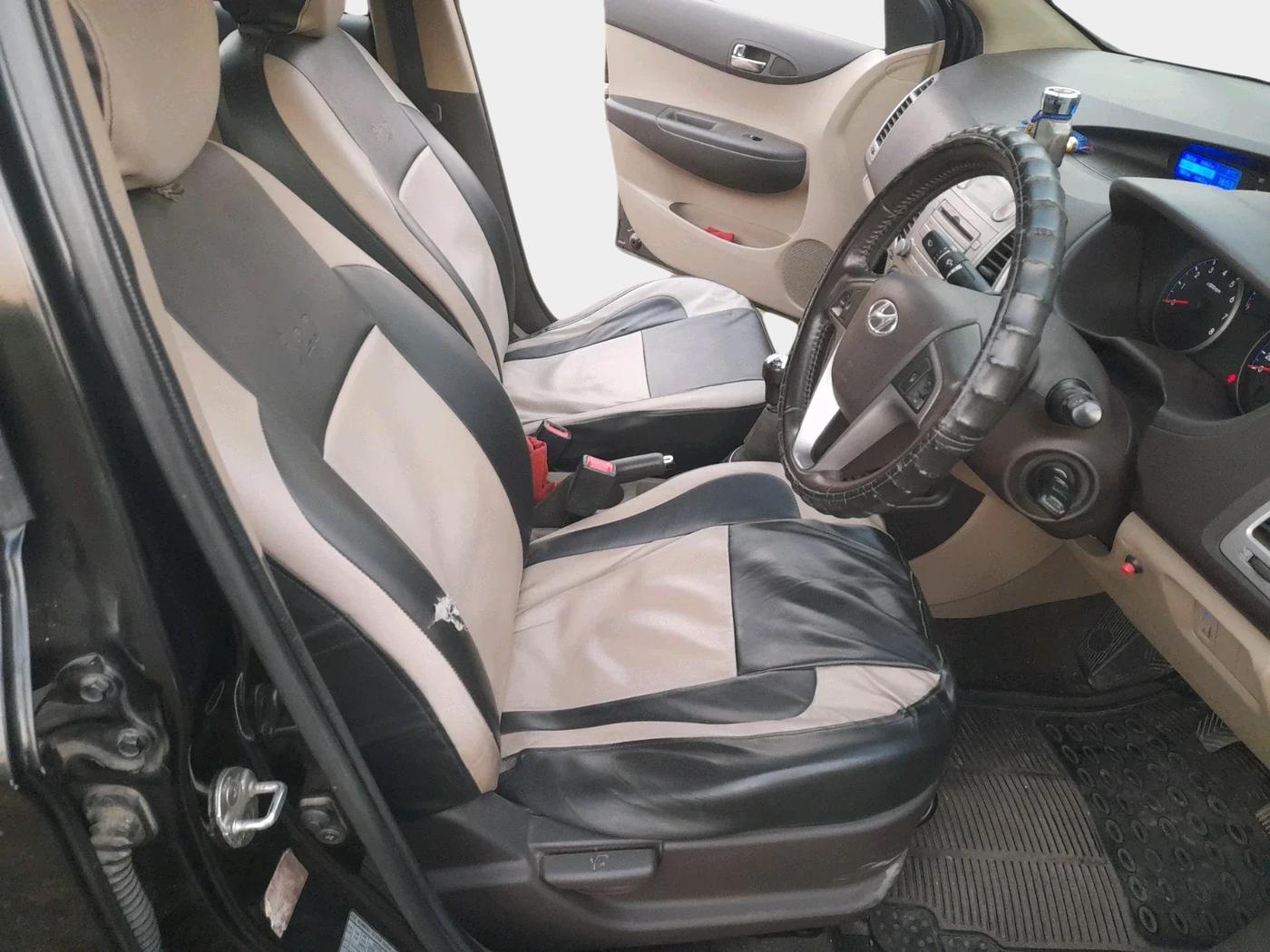 2010 Hyundai i20 SPORTZ 1.2, Petrol, Manual, 63,515 km, interior