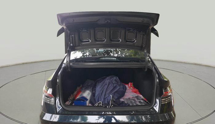 2025 Hyundai Verna  SX 1.5 MPI IVT, Petrol, Automatic, 1,707 km, exterior