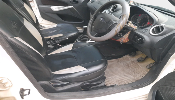 2011 Ford Figo TITANIUM 1.2 PETROL, Petrol, Manual, 43,269 km, interior