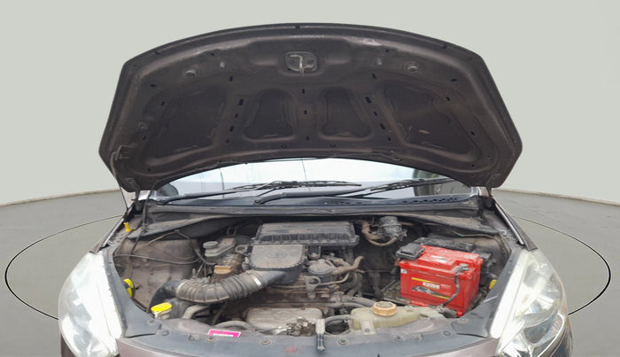 2018 Tata Tiago XE PETROL, Petrol, Manual, 1,40,815 km, exterior
