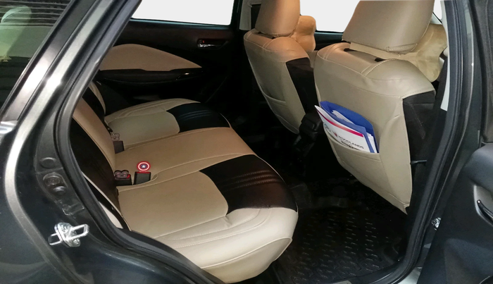 2023 Toyota Glanza V, Petrol, Manual, 9,980 km, interior