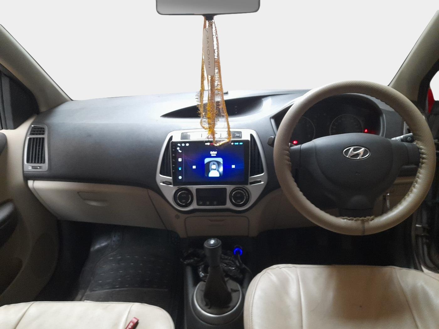2013 Hyundai i20 MAGNA (O) 1.2, Petrol, Manual, 31,224 km, interior