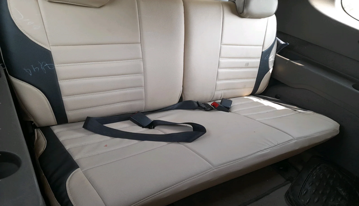 2015 Renault Lodgy 110 PS RXZ, Diesel, Manual, 1,78,889 km, interior