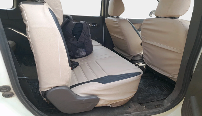 2015 Renault Lodgy 110 PS RXZ, Diesel, Manual, 1,78,889 km, interior