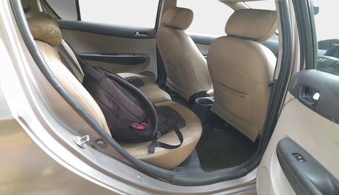 2014 Hyundai i20 SPORTZ 1.2, Petrol, Manual, 51,551 km, interior