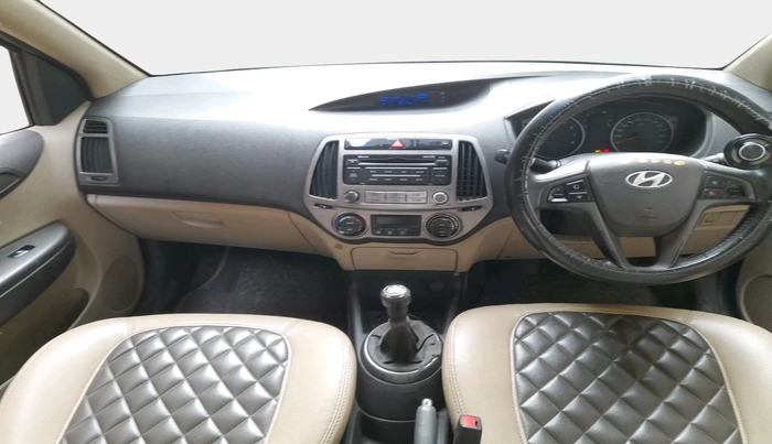 2014 Hyundai i20 SPORTZ 1.2, Petrol, Manual, 51,551 km, interior