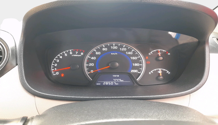 2019 Hyundai Grand i10 MAGNA 1.2 KAPPA VTVT, Petrol, Manual, 28,507 km, interior