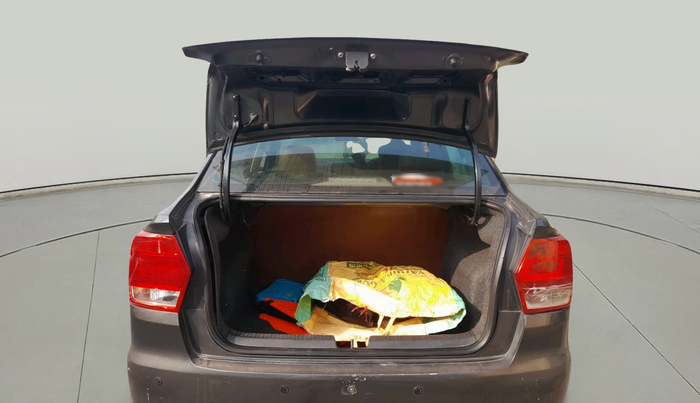 2017 Volkswagen Ameo TRENDLINE 1.2L, Petrol, Manual, 66,963 km, exterior