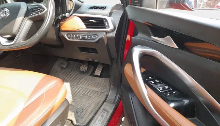 2021 MG HECTOR PLUS SHARP 1.5 PETROL TURBO HYBRID MT 6-STR, Petrol, Manual, 59,359 km, interior