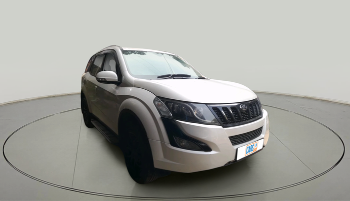 2017 Mahindra XUV500 W6, Diesel, Manual, 82,000 km, exterior