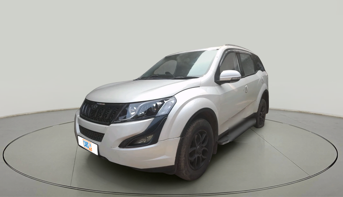 2017 Mahindra XUV500 W6, Diesel, Manual, 82,000 km, exterior