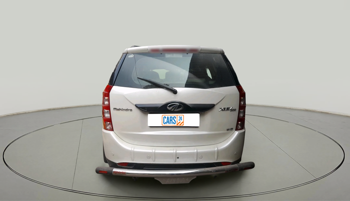 2017 Mahindra XUV500 W6, Diesel, Manual, 82,000 km, exterior