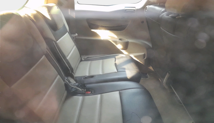 2017 Mahindra XUV500 W6, Diesel, Manual, 82,000 km, interior