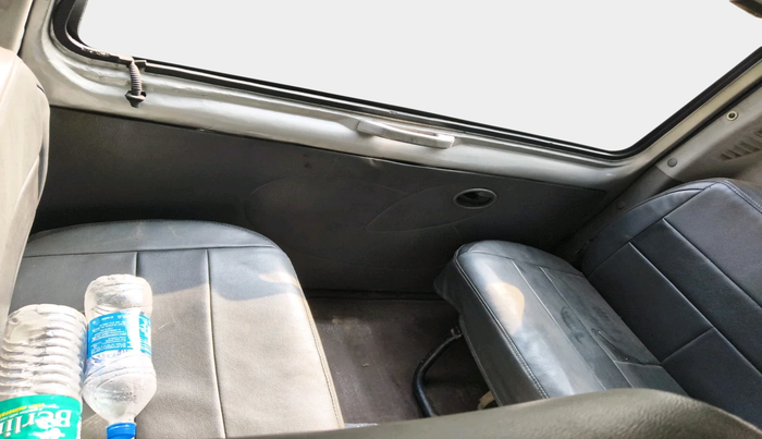 2012 Mahindra Scorpio EX M2DI, Diesel, Manual, 1,00,260 km, interior