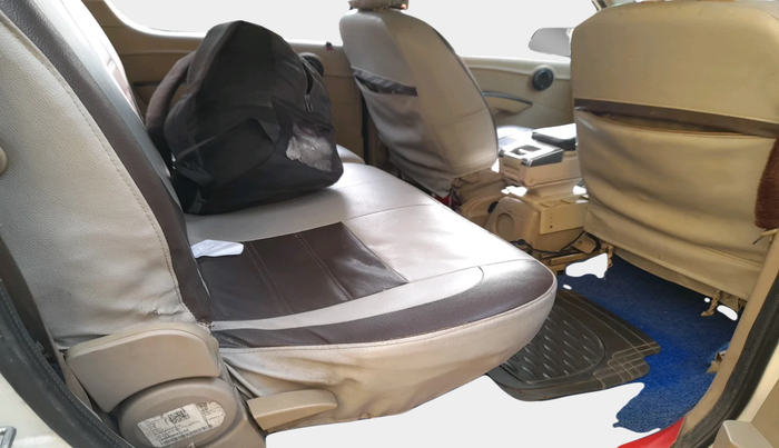 2015 Mahindra Xylo D4, Diesel, Manual, 1,43,272 km, interior