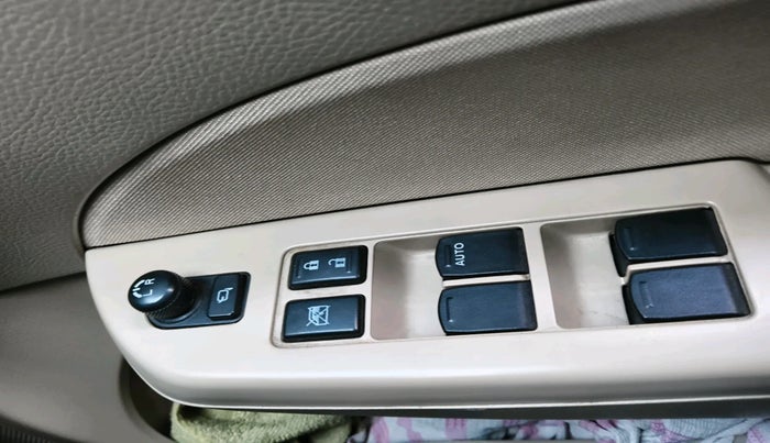 2016 Maruti Swift Dzire ZXI, Petrol, Manual, 49,931 km, interior