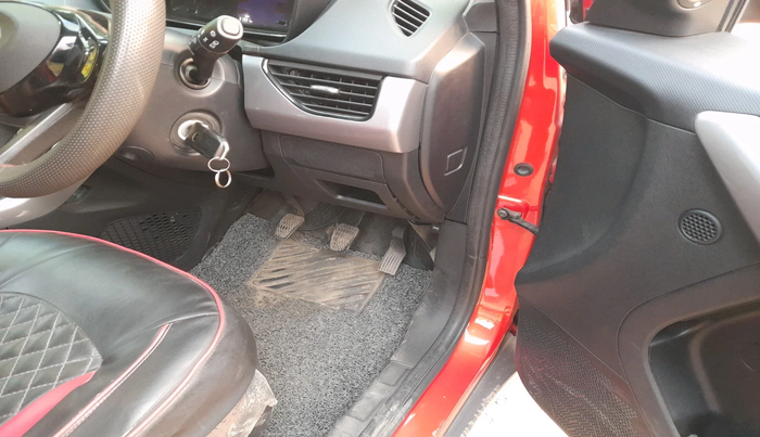 2022 Tata NEXON XM PETROL, Petrol, Manual, 31,331 km, interior