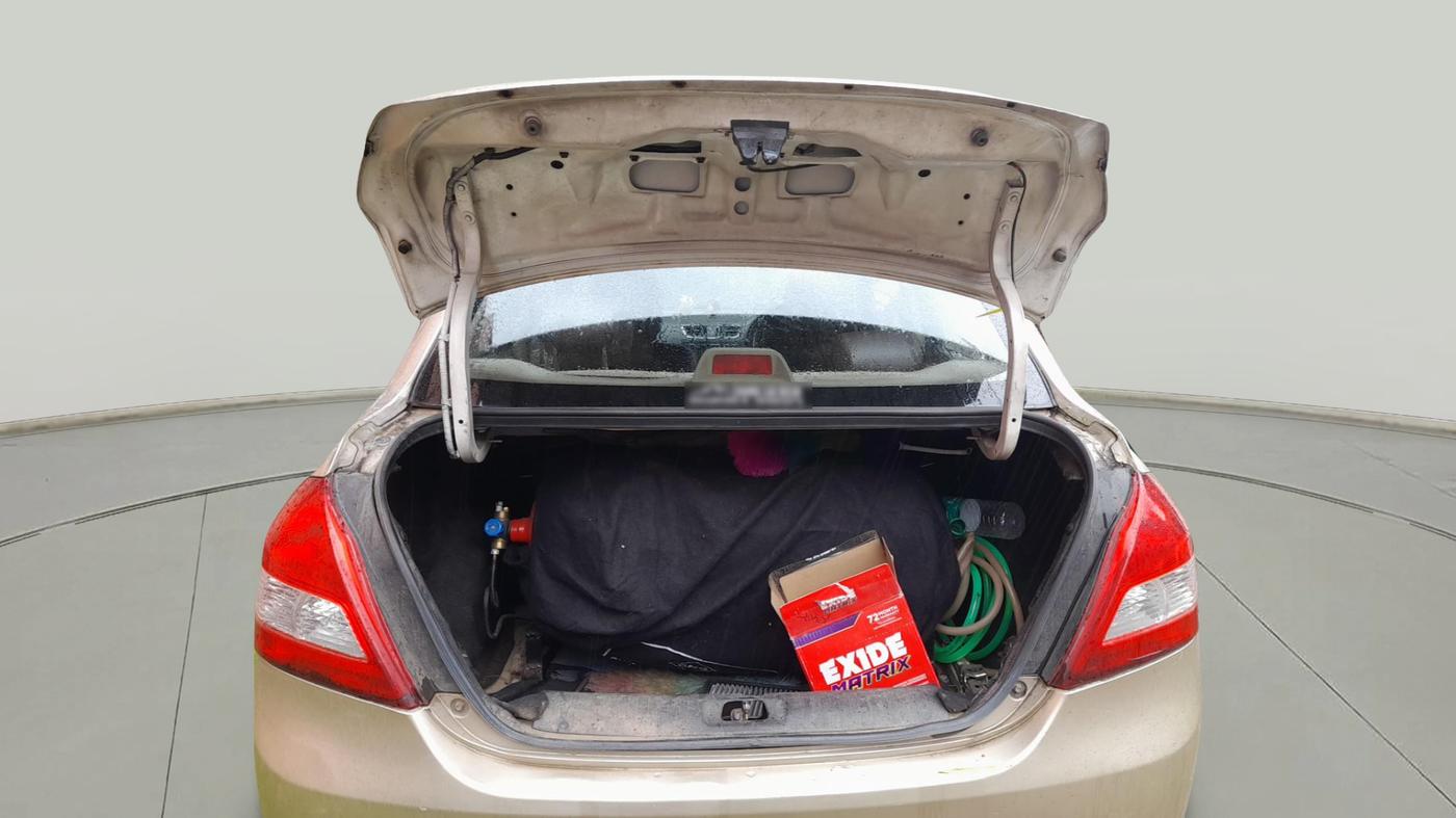 2014 Maruti Swift Dzire VXI, Petrol, Manual, 70,471 km, exterior