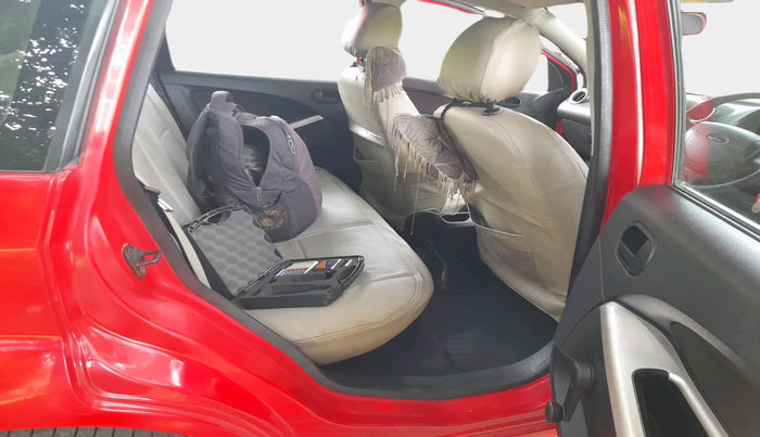2010 Ford Figo TITANIUM 1.2 PETROL, Petrol, Manual, 1,29,686 km, interior