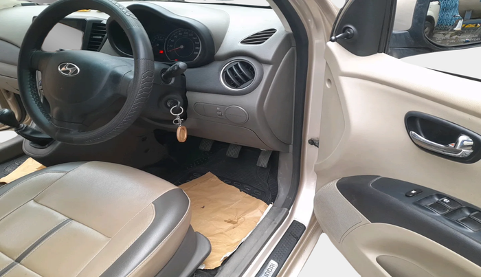 2010 Hyundai i10 MAGNA 1.1, Petrol, Manual, 36,973 km, interior