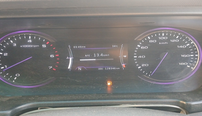 2018 Mahindra MARAZZO M6 8 STR, Diesel, Manual, 1,28,346 km, interior