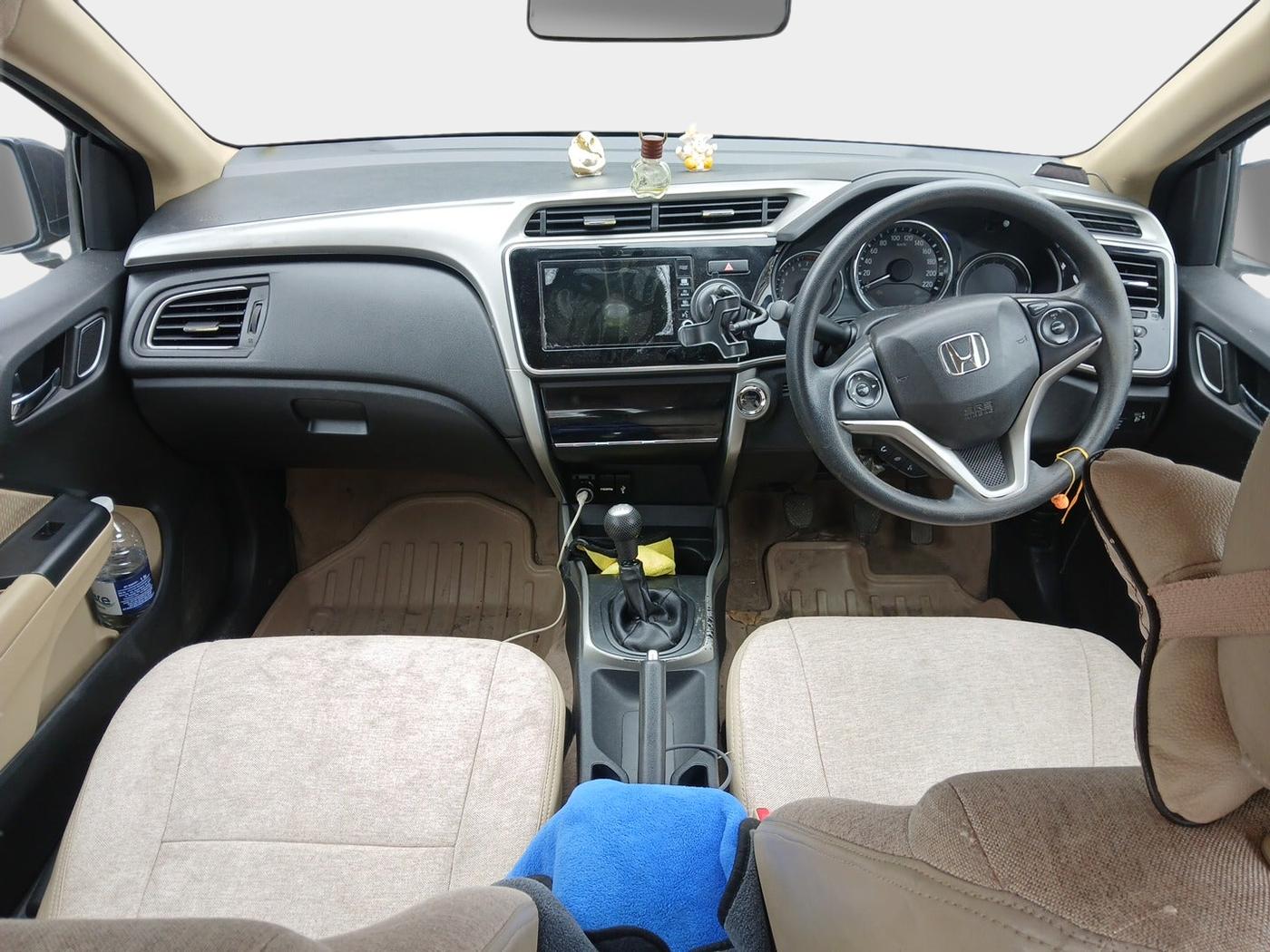 2017 Honda City 1.5L I-VTEC V MT, Petrol, Manual, 45,144 km, interior