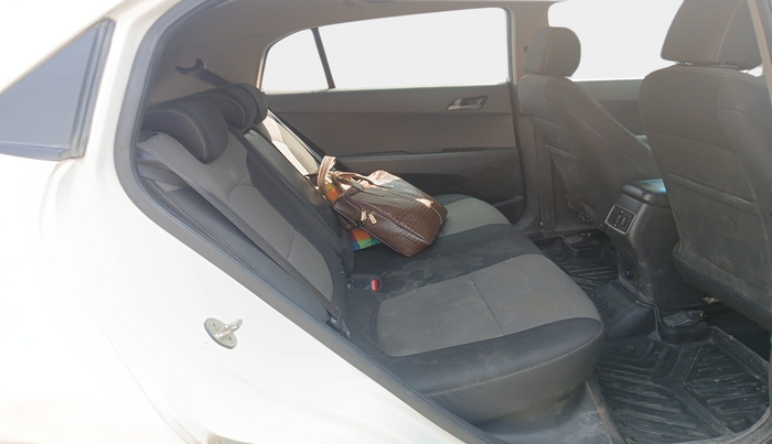 2017 Hyundai Creta SX PLUS AT 1.6 DIESEL, Diesel, Automatic, 1,80,089 km, interior