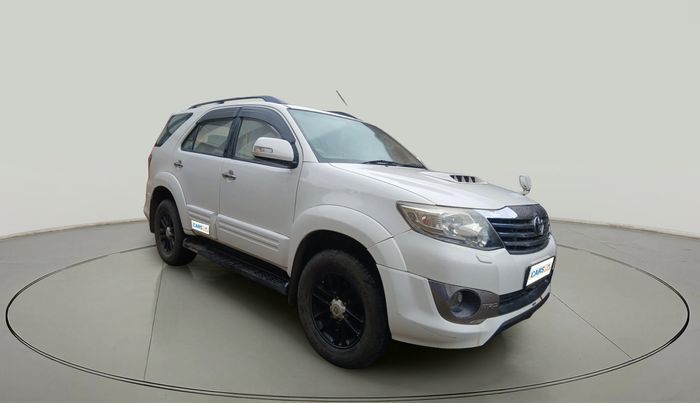 2013 Toyota Fortuner 3.0 4X2 AT, Diesel, Automatic, 1,84,801 km, exterior