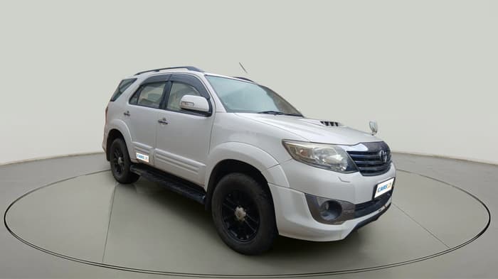 2013 Toyota Fortuner 3.0 4X2 AT, Diesel, Automatic, 1,84,801 km, exterior