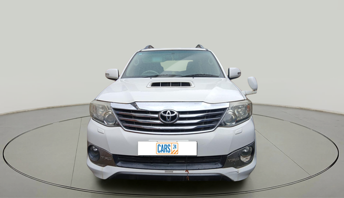 2013 Toyota Fortuner 3.0 4X2 AT, Diesel, Automatic, 1,84,801 km, exterior