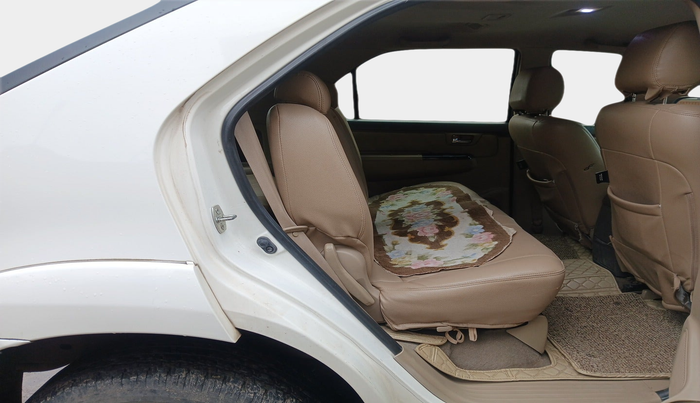 2013 Toyota Fortuner 3.0 4X2 AT, Diesel, Automatic, 1,84,801 km, interior