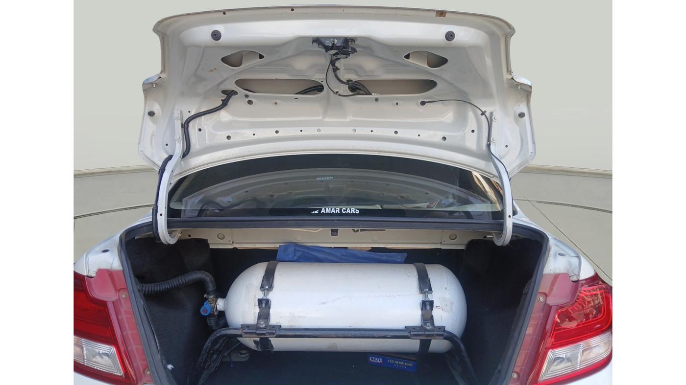 2022 Maruti Dzire ZXI CNG, CNG, Manual, 1,34,223 km, exterior