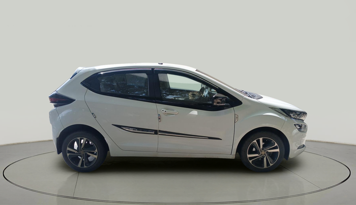 2022 Tata ALTROZ XZ DIESEL, Diesel, Manual, 51,095 km, exterior