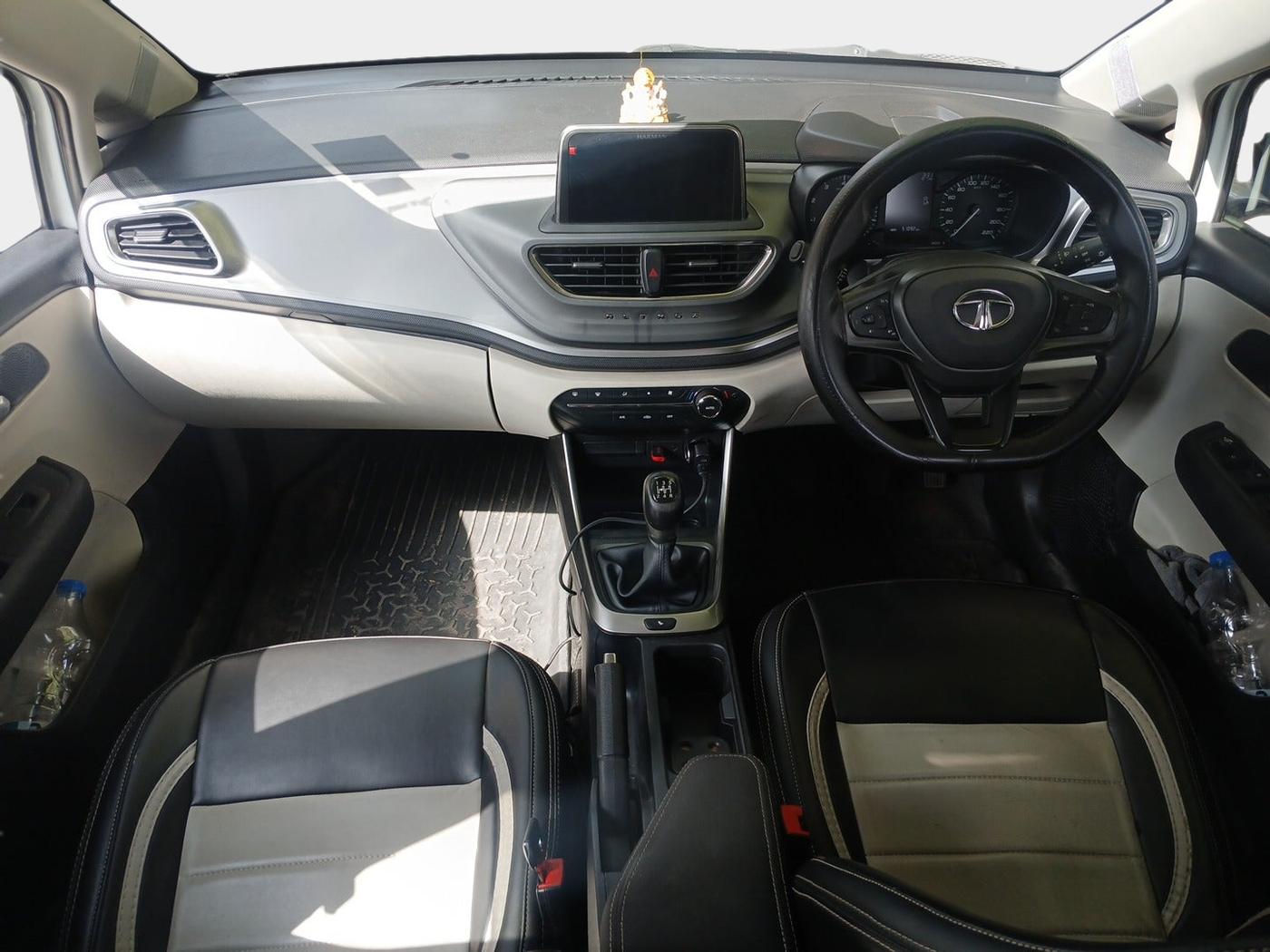 2022 Tata ALTROZ XZ DIESEL, Diesel, Manual, 51,095 km, interior