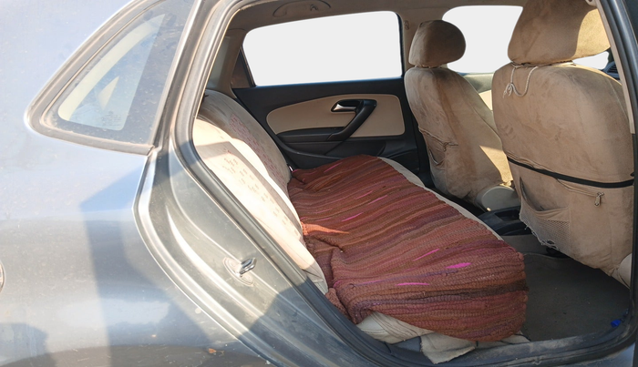 2012 Volkswagen Polo COMFORTLINE 1.2L, Diesel, Manual, 2,80,010 km, interior