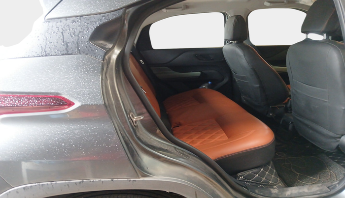 2022 Tata PUNCH ADVENTURE MT, Petrol, Manual, 9,429 km, interior