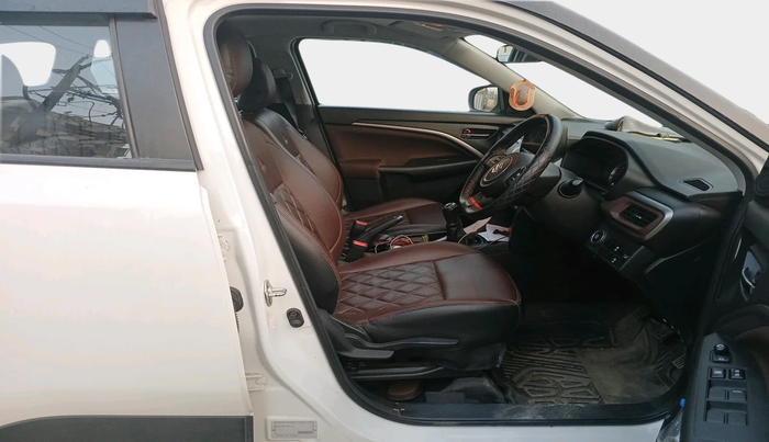 2022 Maruti BREZZA ZXI SMART HYBRID , Petrol, Manual, 22,880 km, interior