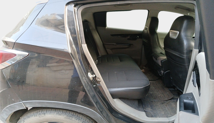 2016 Mahindra Kuv100 K6 D 6 STR, Diesel, Manual, 80,045 km, interior