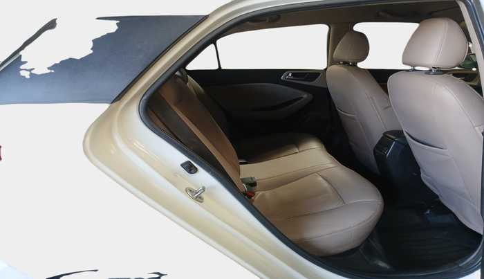 2015 Hyundai Elite i20 SPORTZ 1.4 (O) CRDI, Diesel, Manual, 1,39,054 km, interior
