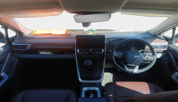 2023 Toyota INNOVA HYCROSS VX HYBRID 8 STR, Hybrid, Automatic, 59,441 km, interior