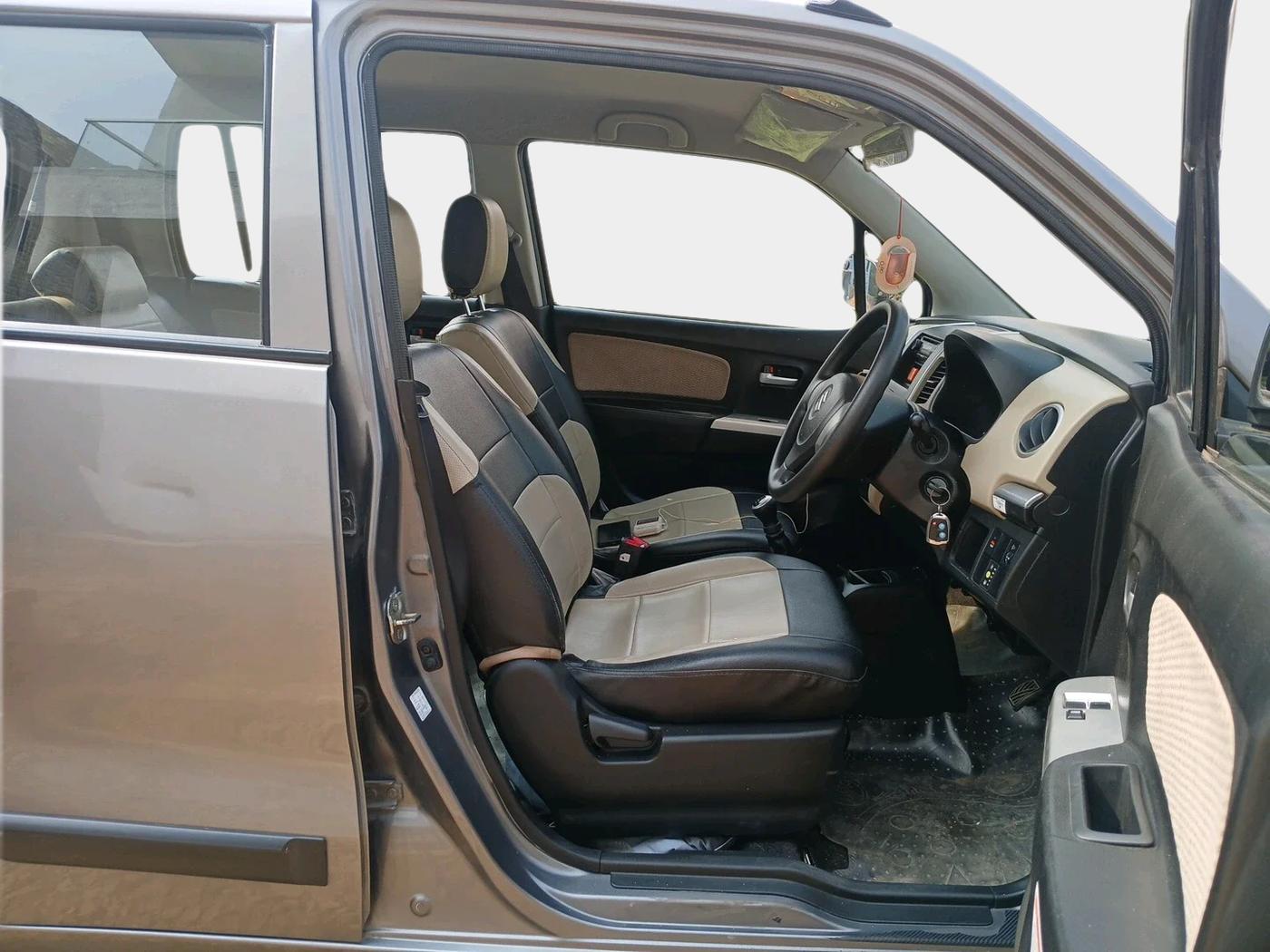 2018 Maruti Wagon R 1.0 LXI CNG, CNG, Manual, 56,364 km, interior