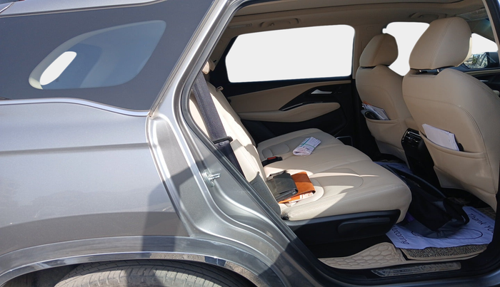 2024 MG HECTOR SHARP PRO 1.5 PETROL TURBO CVT PETROL, Petrol, Automatic, 20,166 km, interior