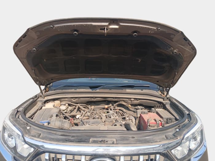 2019 Mahindra ALTURAS G4 4WD AT, Diesel, Automatic, 1,87,334 km, exterior