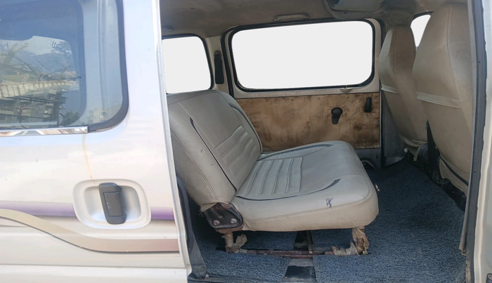 2011 Maruti Eeco 7 STR, Petrol, Manual, 1,22,226 km, interior